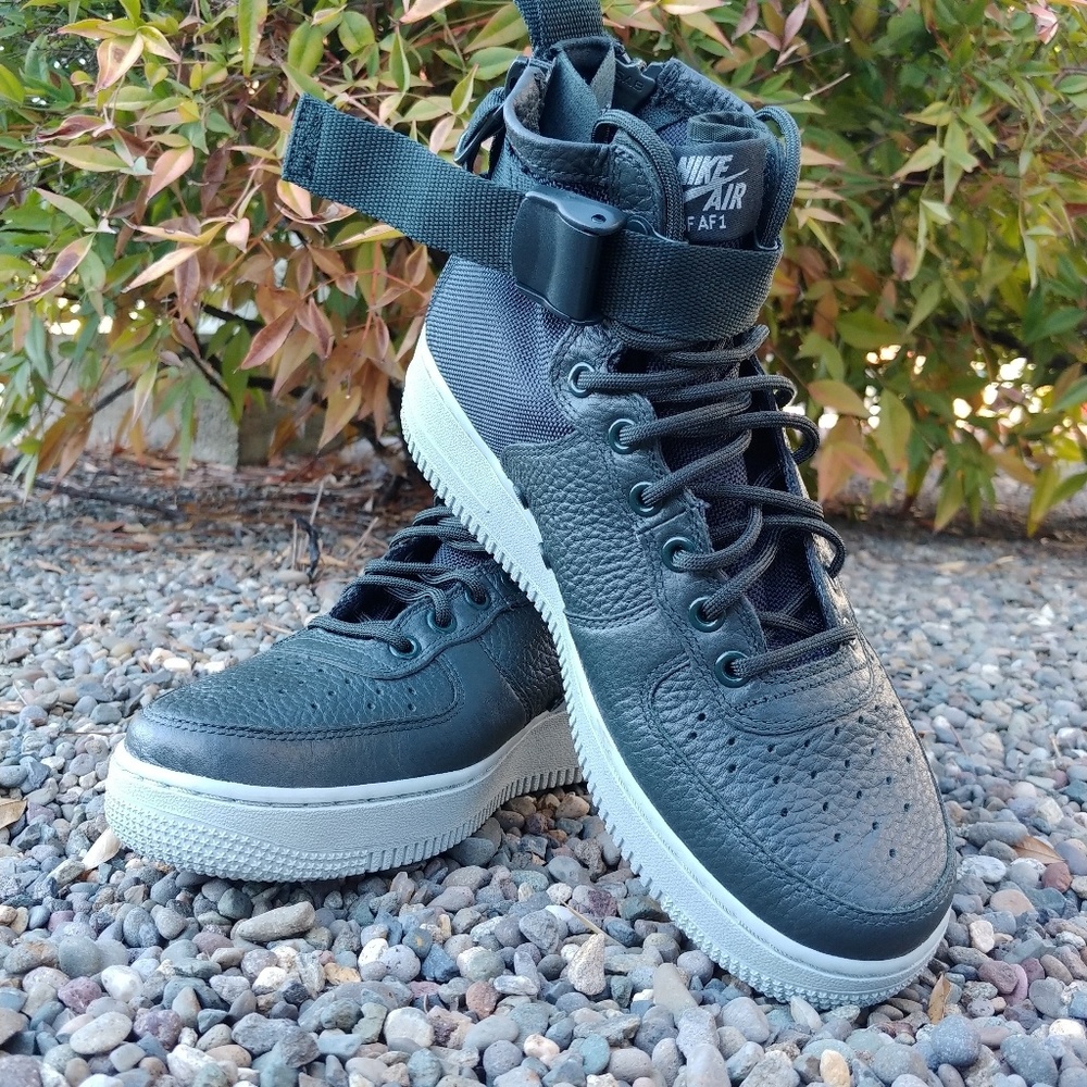 Nike Sf Air Force 1s Mid